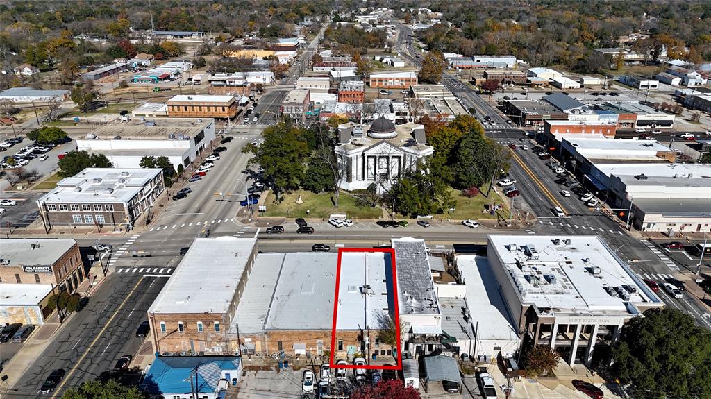 110 E Corsicana Street