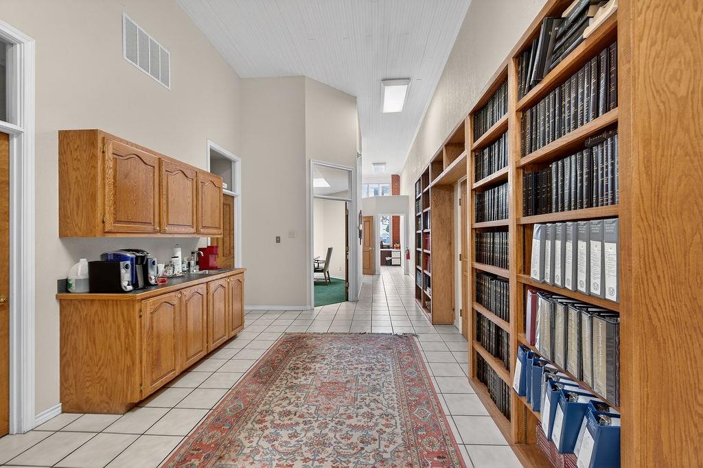 Athens - Commercial Sale