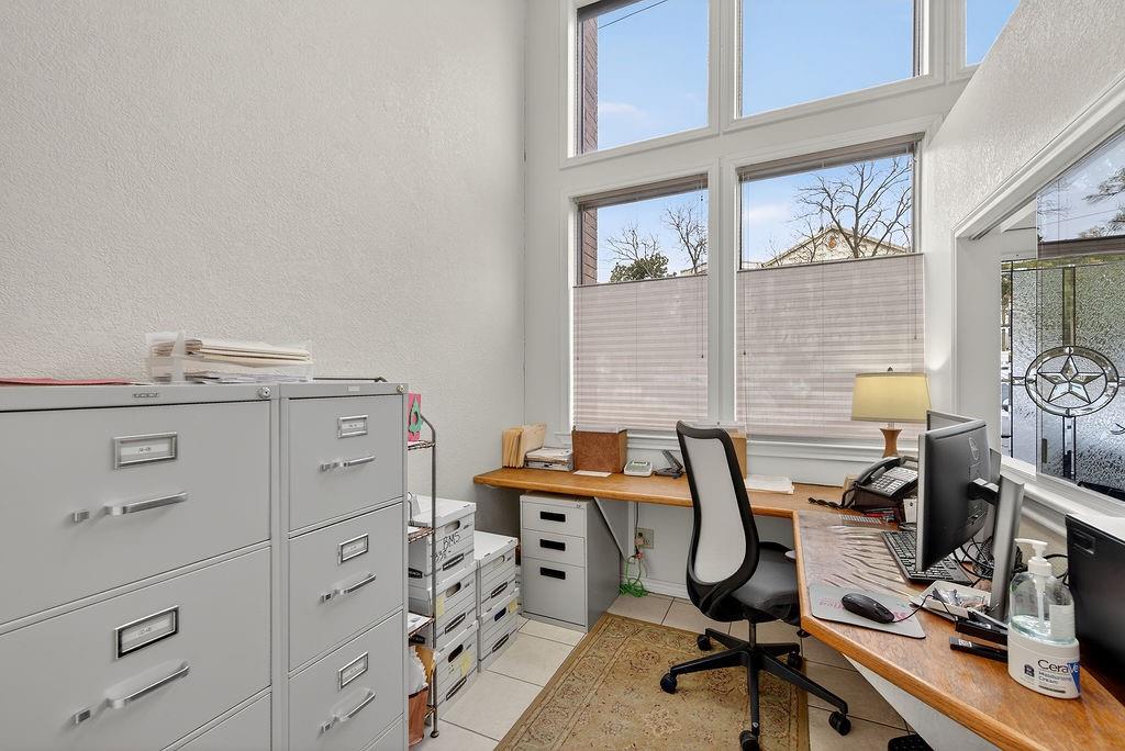 Athens - Commercial Sale