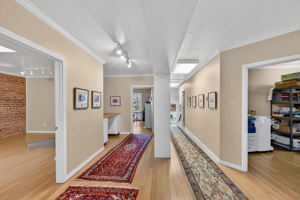 Athens - Commercial Sale