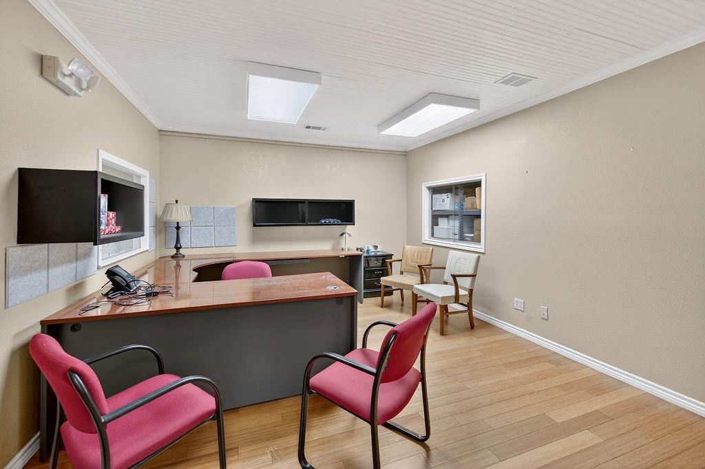 Athens - Commercial Sale