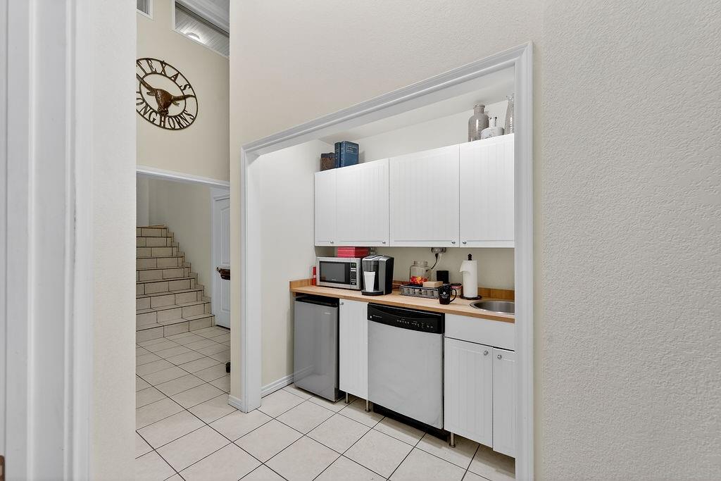 Athens - Commercial Sale