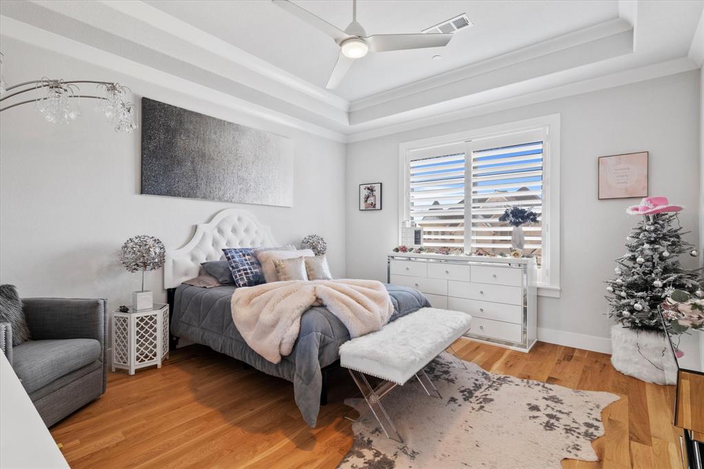 SOUTHLAKE MANORS - Residential