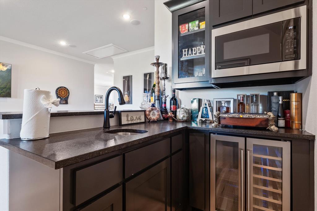 SOUTHLAKE MANORS - Residential