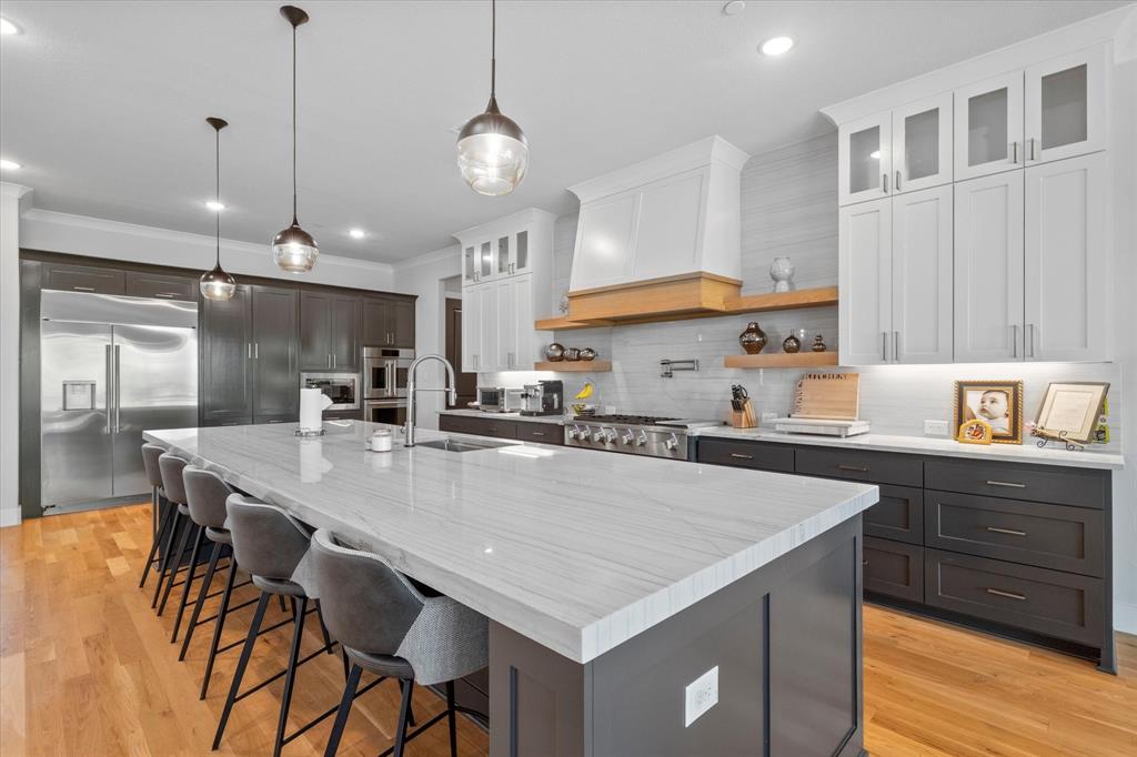 SOUTHLAKE MANORS - Residential