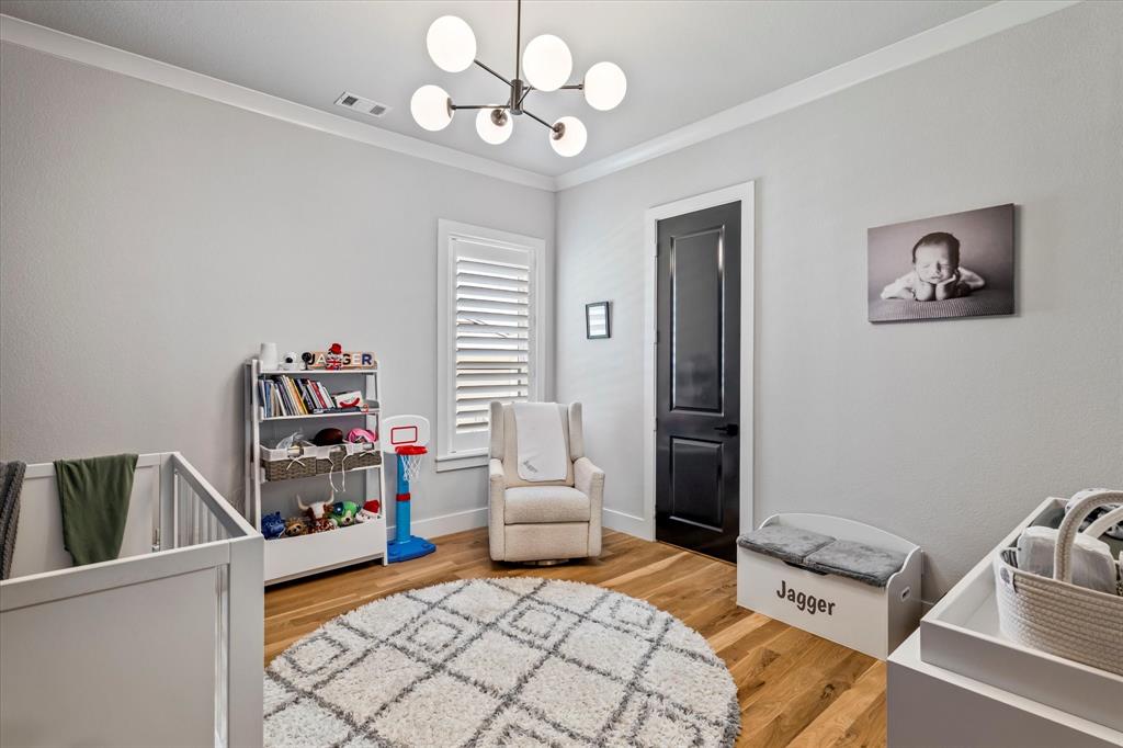 SOUTHLAKE MANORS - Residential