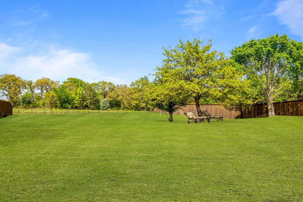 SOUTHLAKE MANORS - Residential