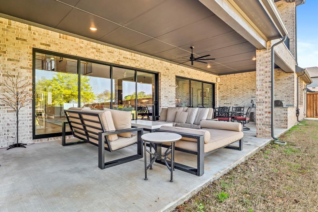 SOUTHLAKE MANORS - Residential