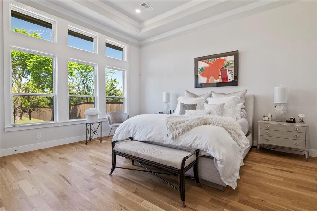 SOUTHLAKE MANORS - Residential