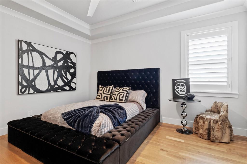 SOUTHLAKE MANORS - Residential