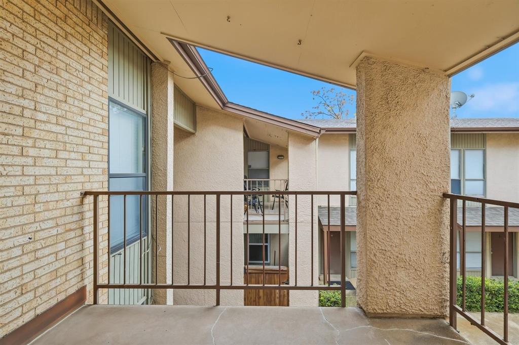 Las Colonitas Condo - Residential