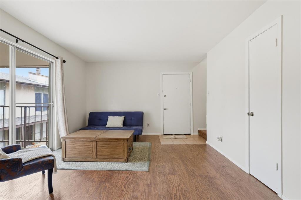 Las Colonitas Condo - Residential