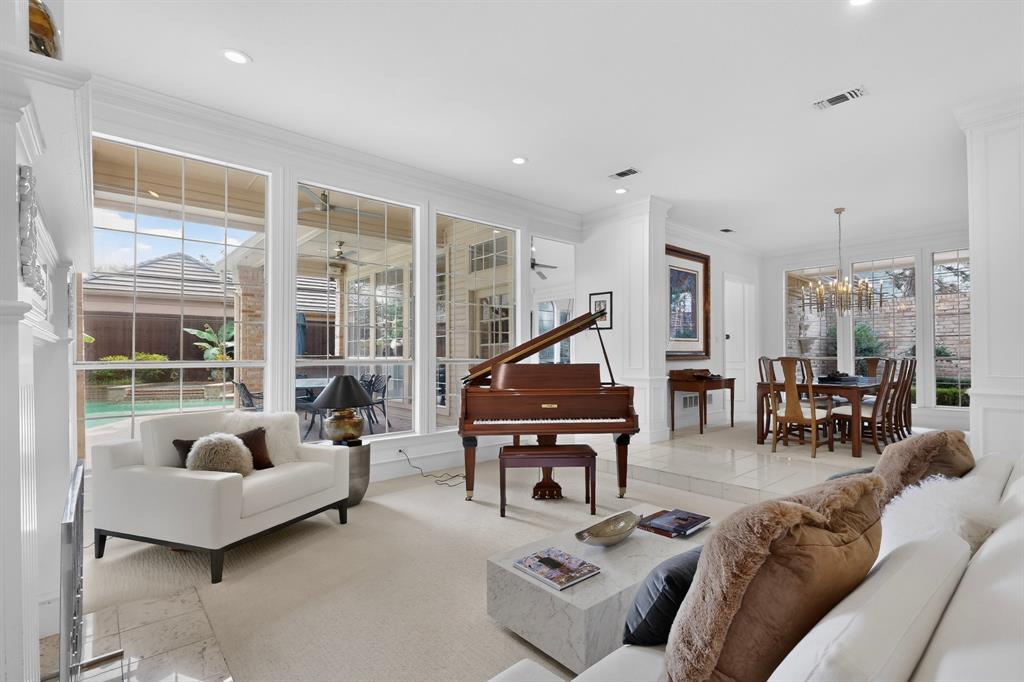 4536 Briar Oaks Circle