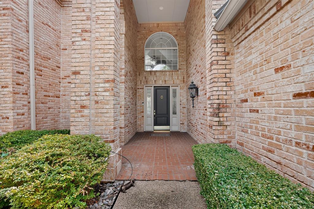 4536 Briar Oaks Circle