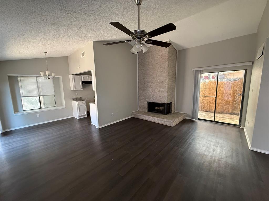 1803 Sherwood Place