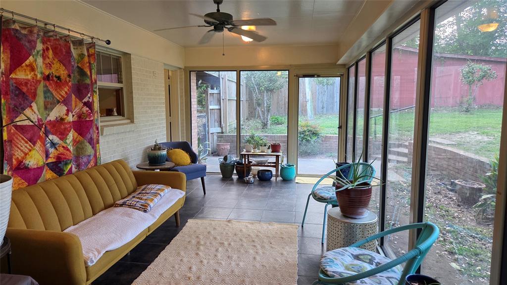 706 Livingston Avenue