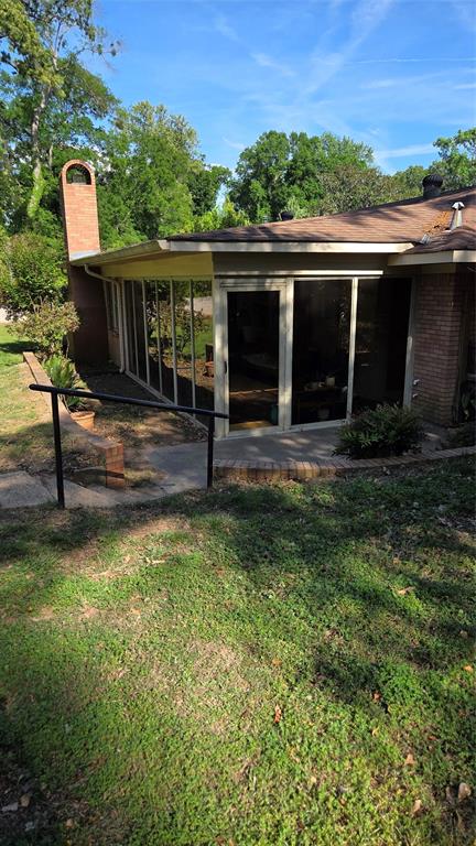 706 Livingston Avenue