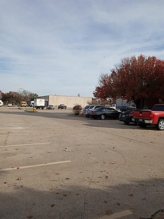 Six Flags Bus Park Add - Commercial Lease