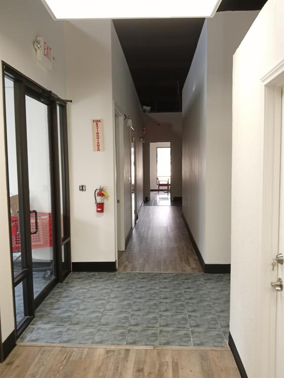 Six Flags Bus Park Add - Commercial Lease