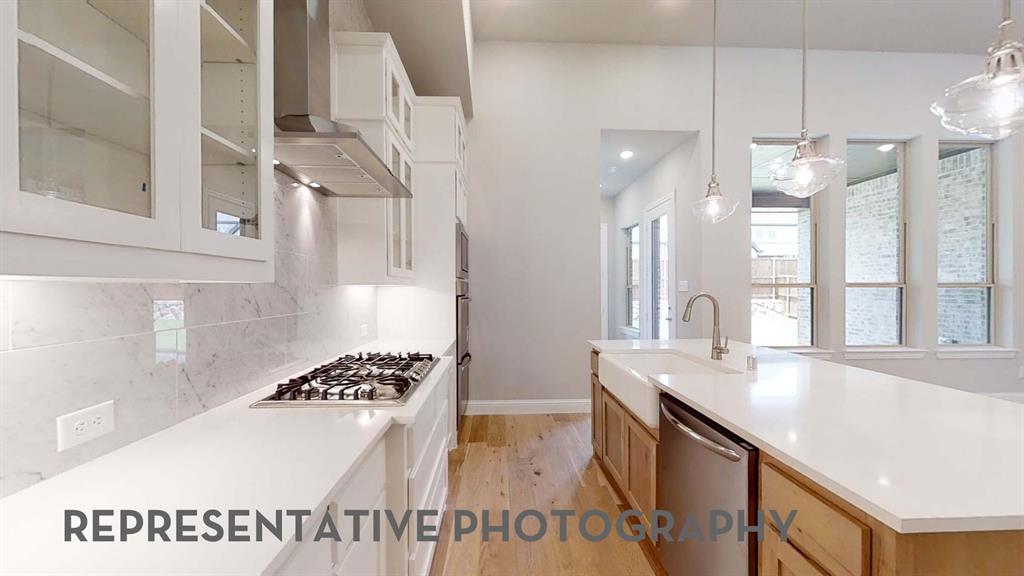 822 Shadow Creek Drive