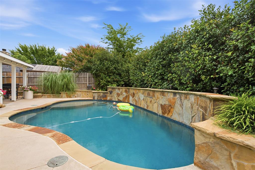 600 Crystal Falls Drive