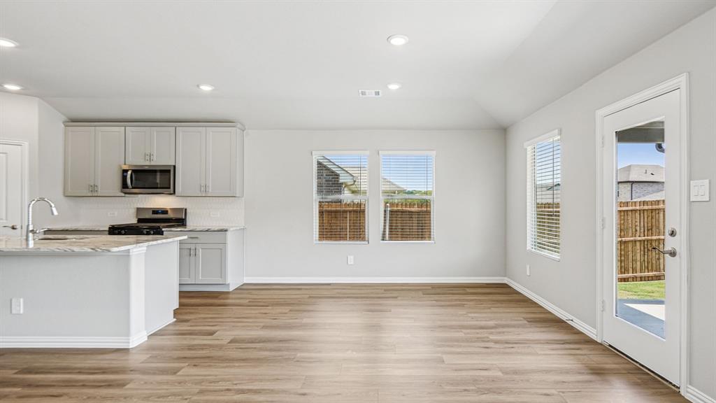 Simpson Crossing - Residential