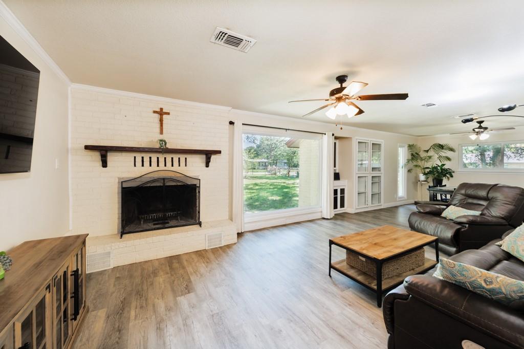 190 Private Road 1313