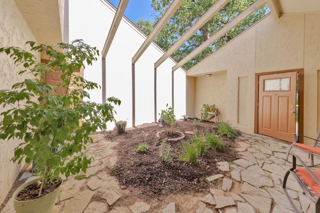 190 Private Road 1313
