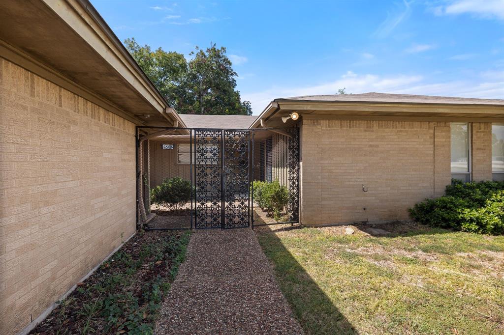 4806 South Drive