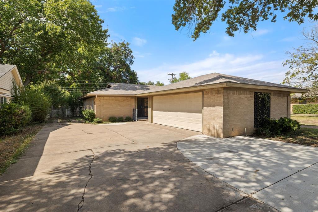 4806 South Drive