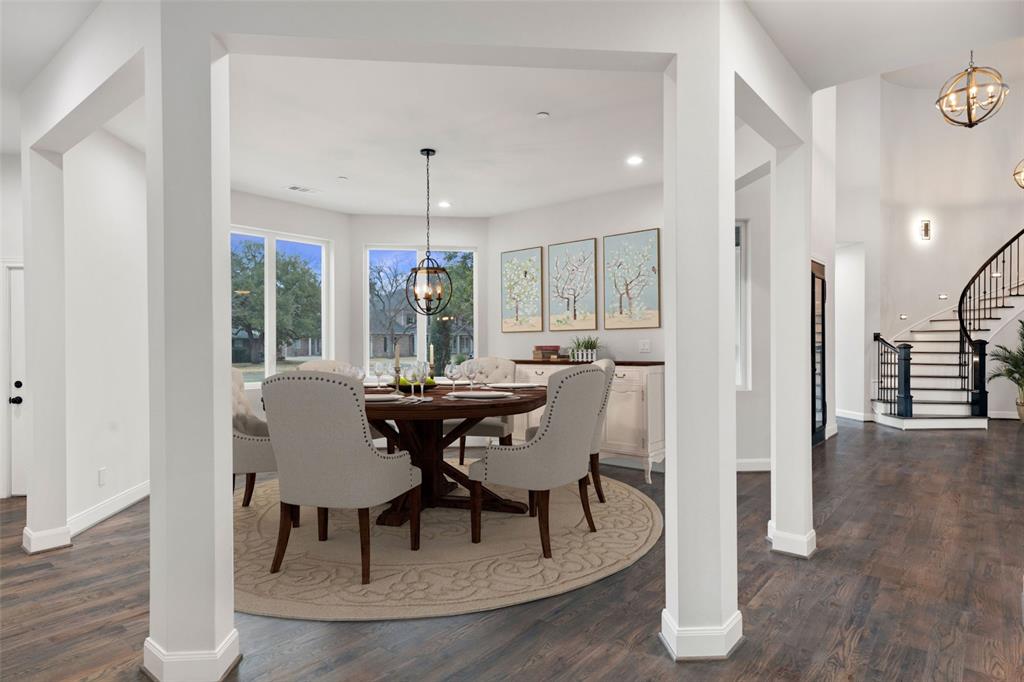 Royal Crest - Residential