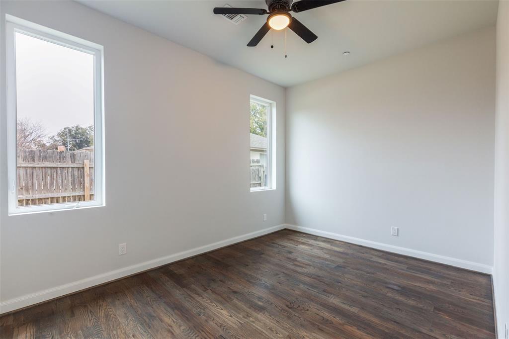 Royal Crest - Residential