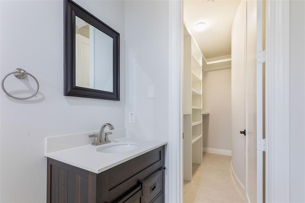 Royal Crest - Residential