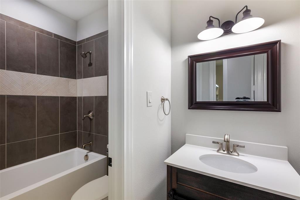 Royal Crest - Residential