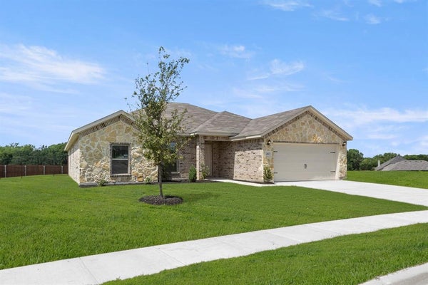 2613 RIVERBANK DR, BURLESON, TX 76028 - Image 5cb74541af2fa5db330c290327620b8b/1250091345