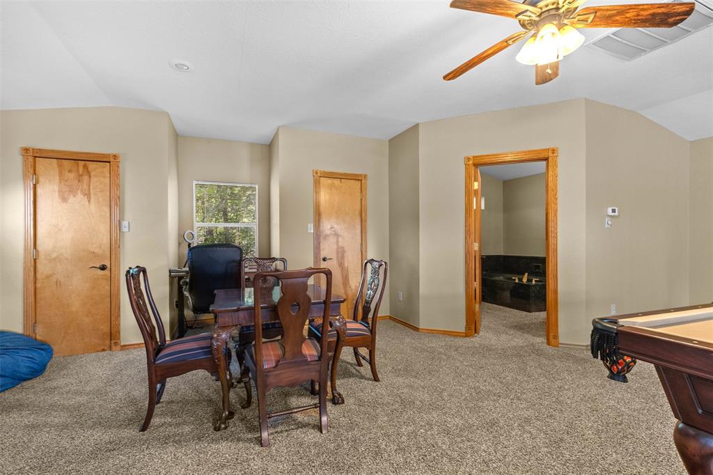 Twin Cove Estate - Residential