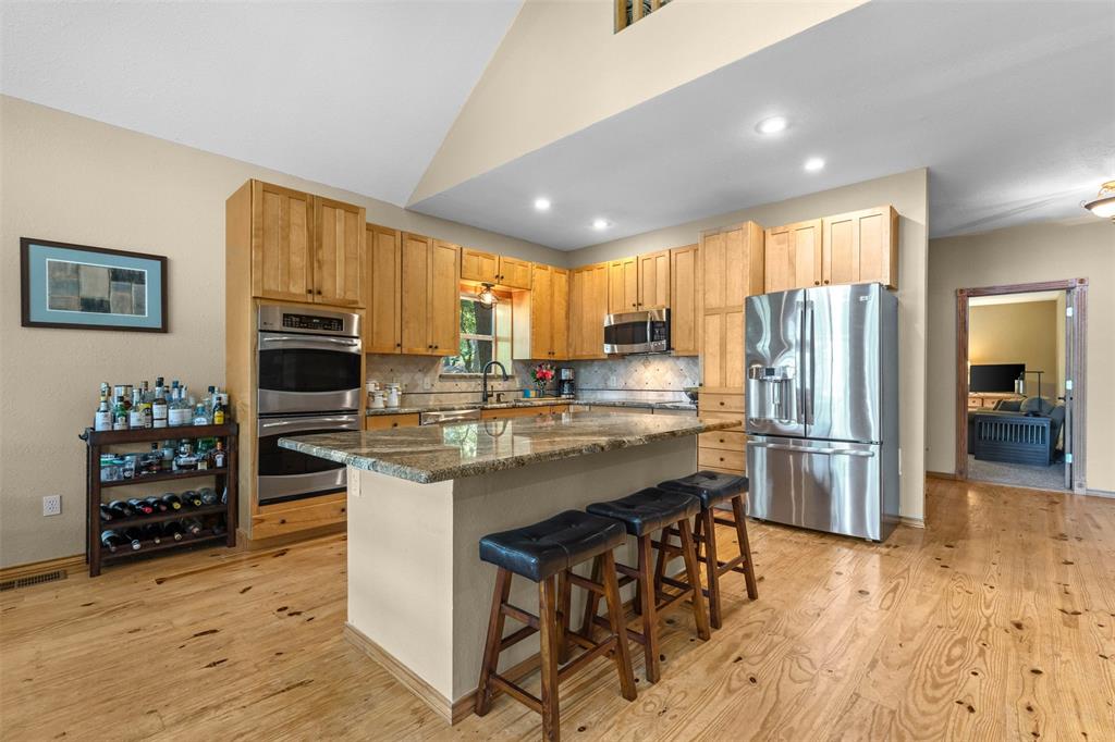 Twin Cove Estate - Residential