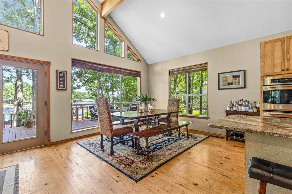 Twin Cove Estate - Residential