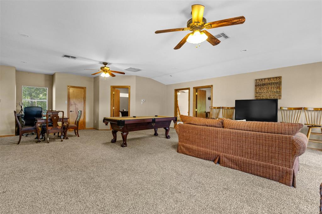 Twin Cove Estate - Residential