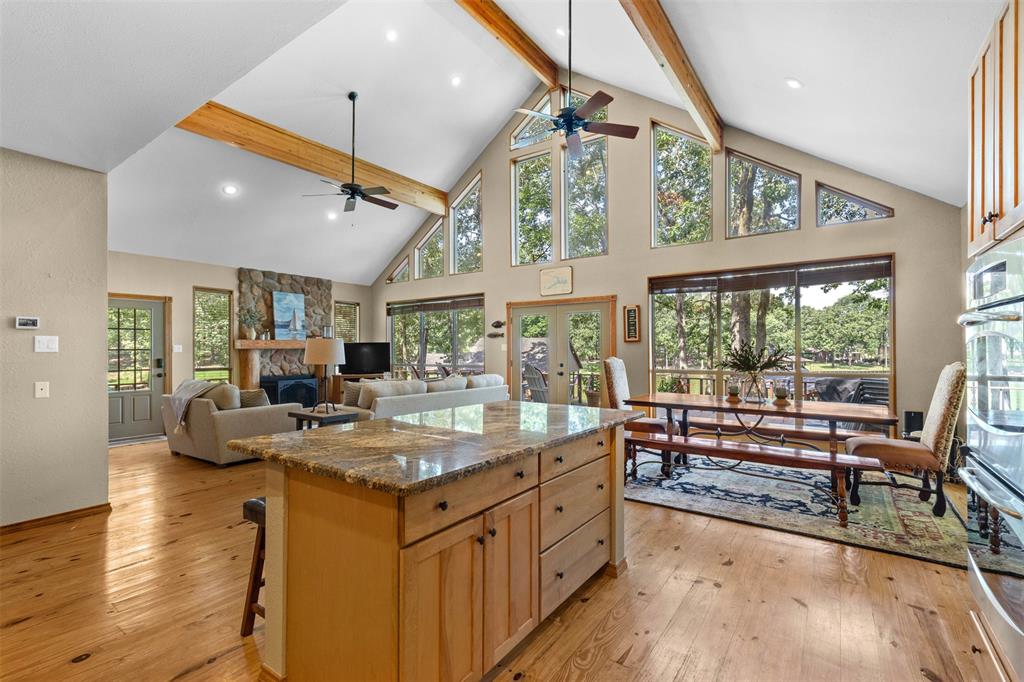 Twin Cove Estate - Residential