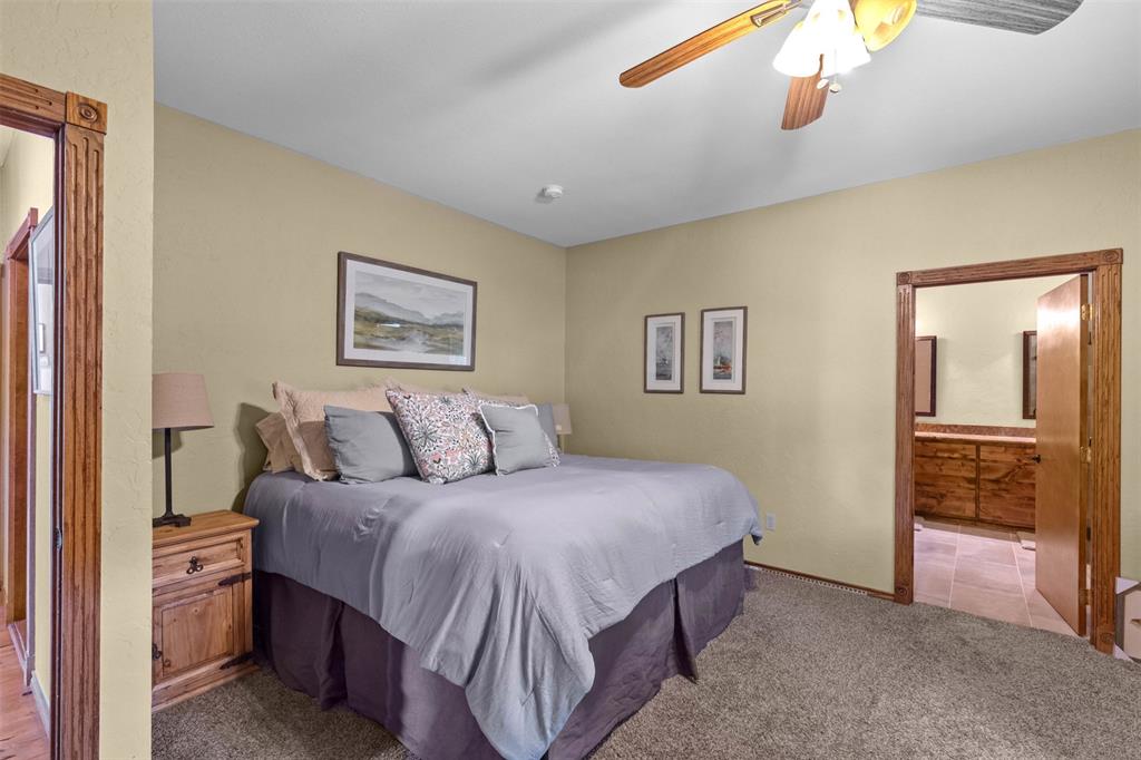 Twin Cove Estate - Residential