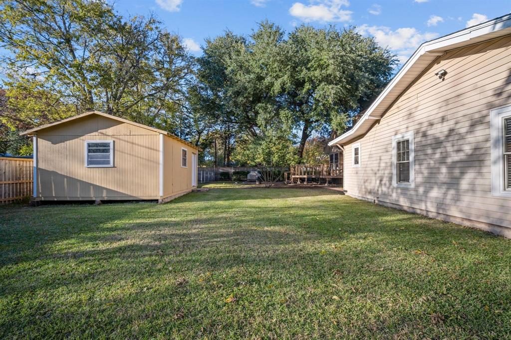 Moore B H Heirs - Residential