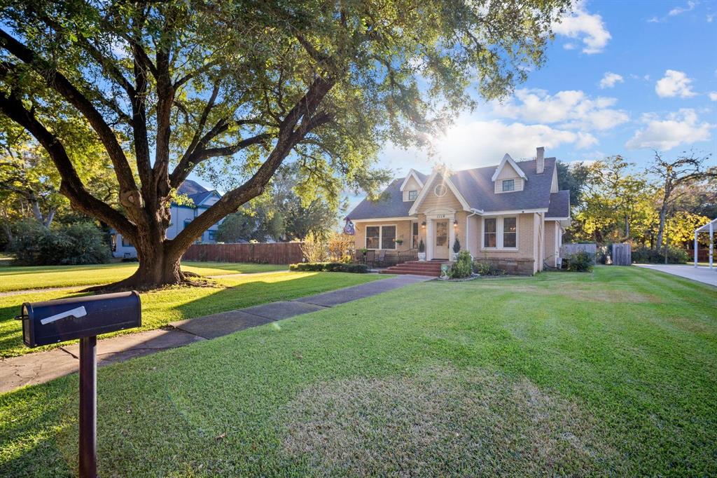 Moore B H Heirs - Residential