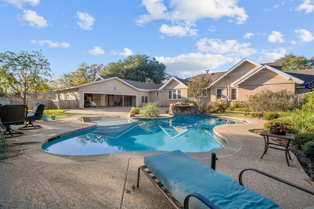 Moore B H Heirs - Residential
