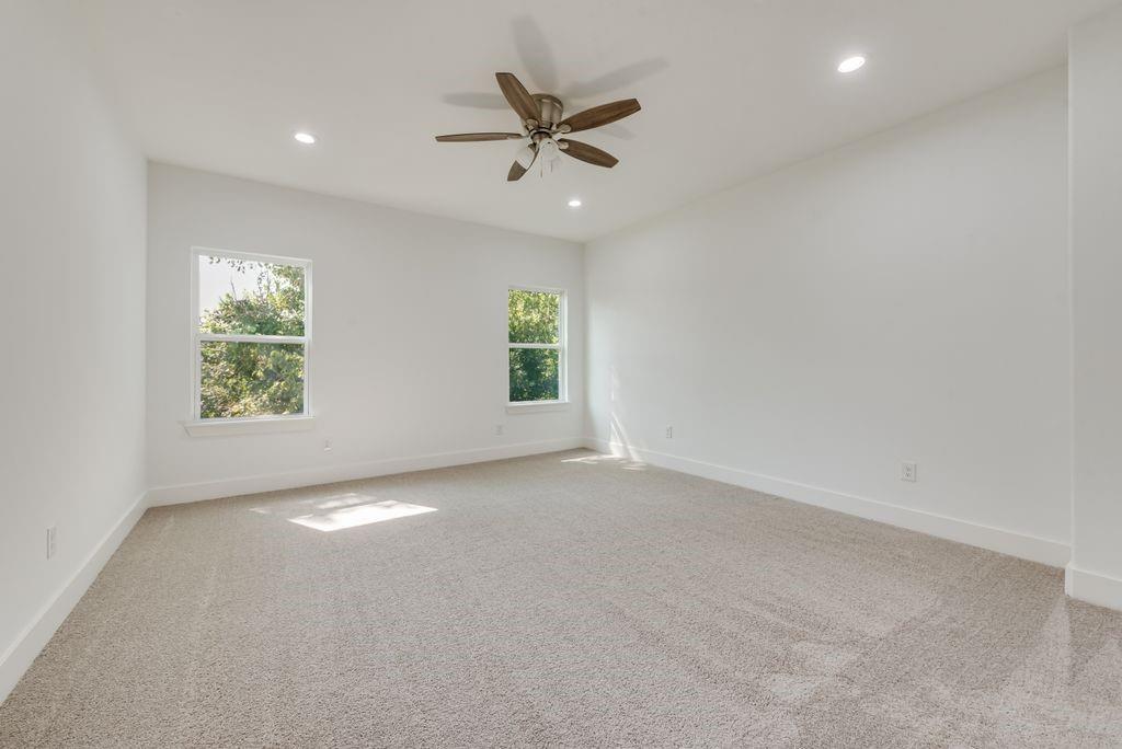 Lincoln Manor - Residential