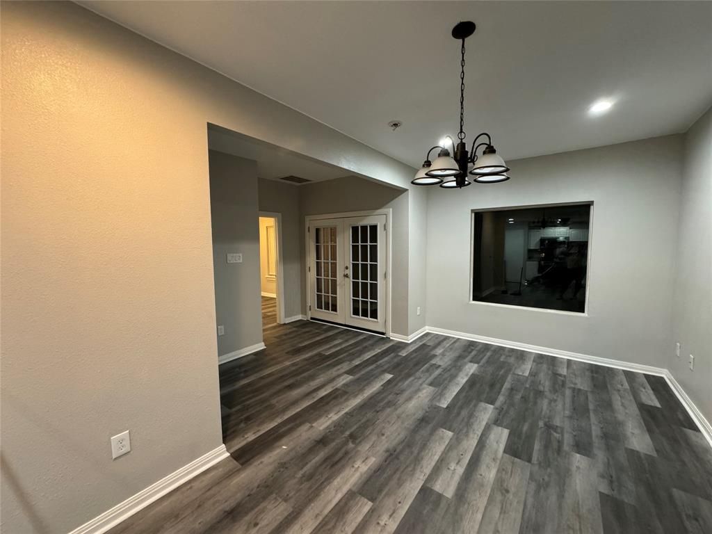 Photo of 907 WALTERS Lane, Arlington, TX 76012 (MLS # 21157791)