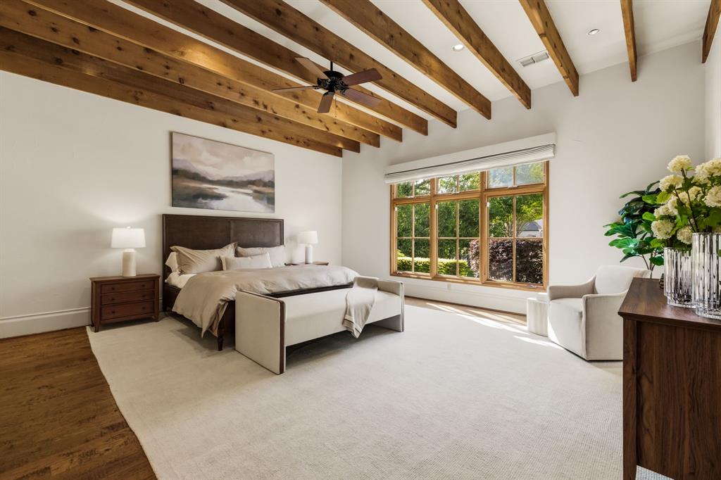 Royal Crest - Residential