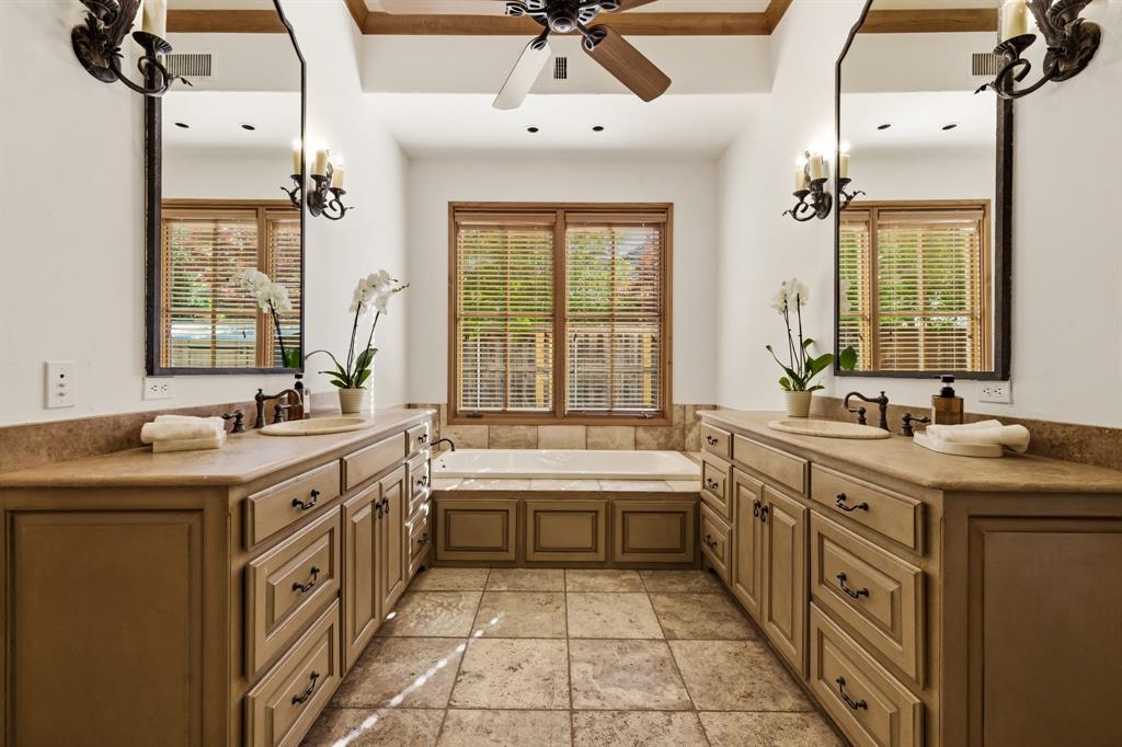 Royal Crest - Residential