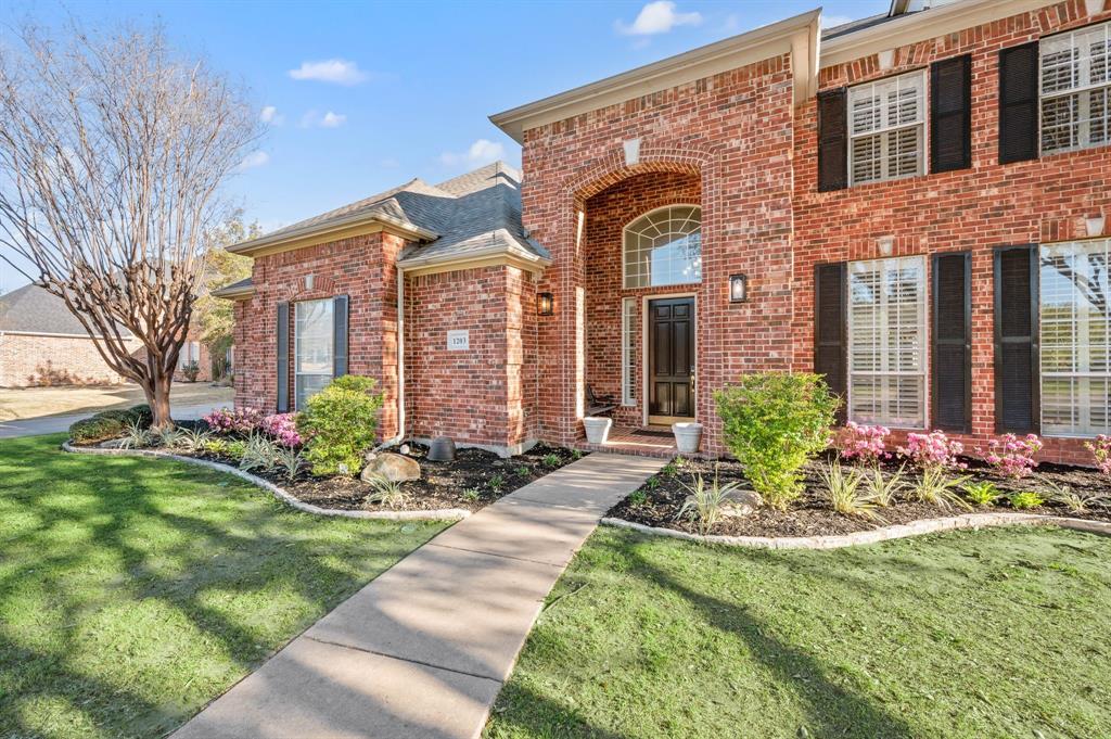 1203 Forest Hills Drive