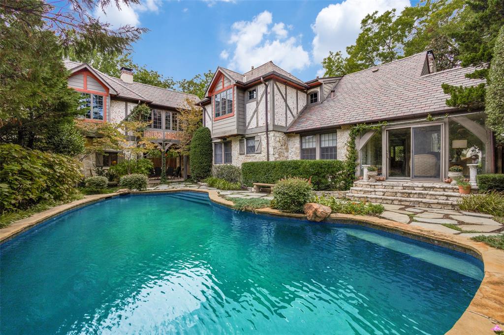 Country Club Estates - Residential